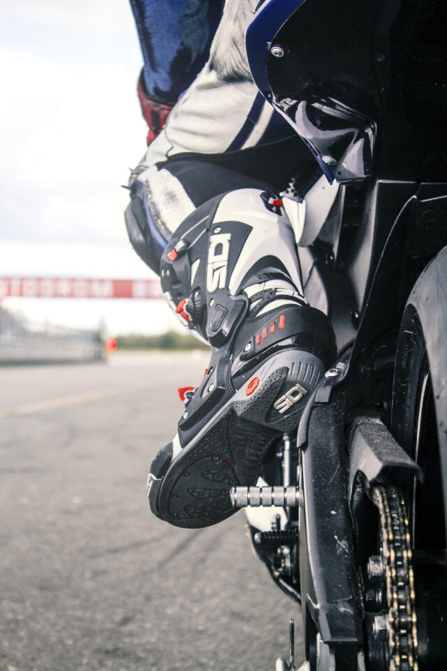 Circle rider motorbikes
