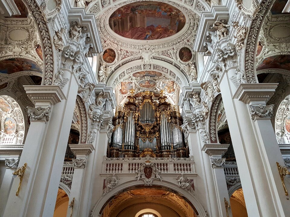 Church architecture symmetrical