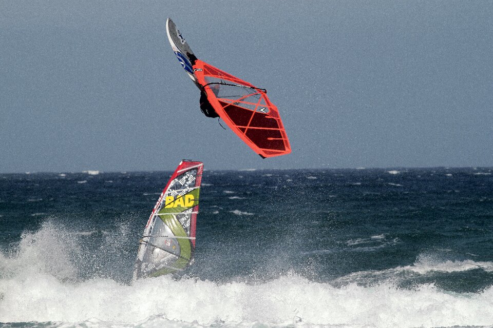 Sea waves windsurfing