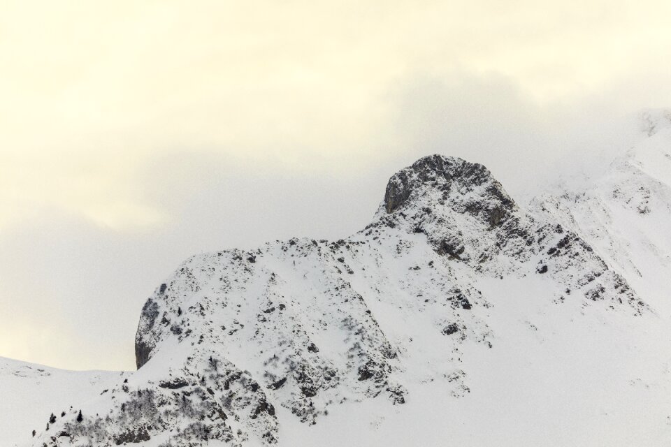 Winter snow-covered wintry