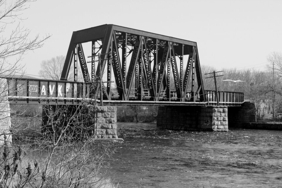 Water transportation system gray bridge