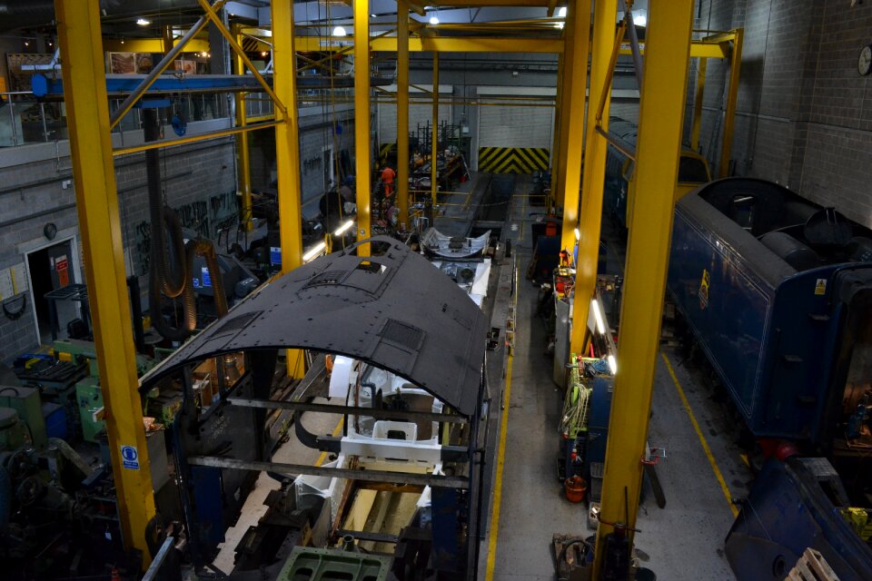 Construction metallic machine