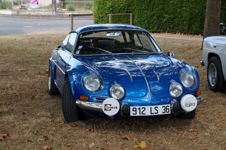 Blue race berlinetta