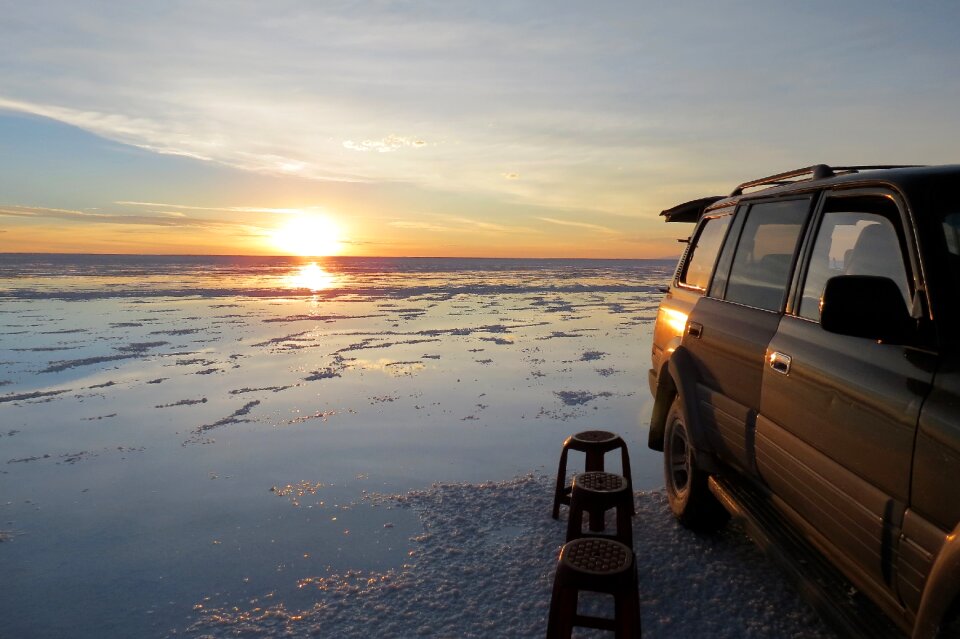 Landscape uyuni salar quiet vehicle twilight