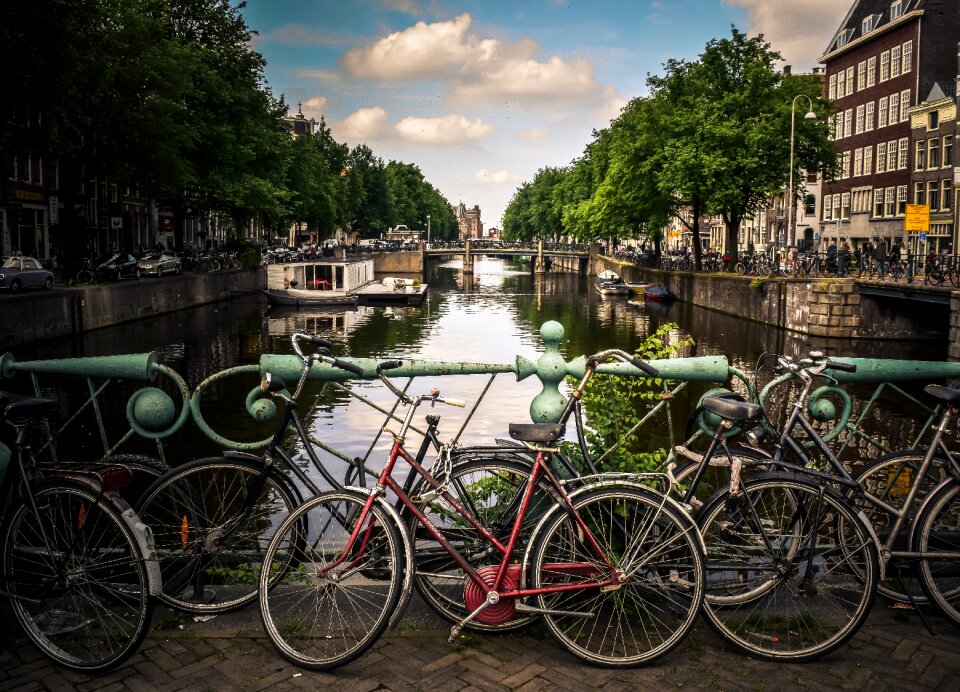 Bicycles parking bridge