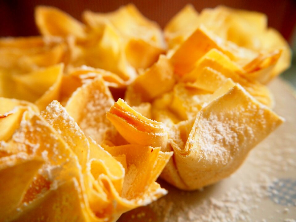 Sugar enjoy strudel