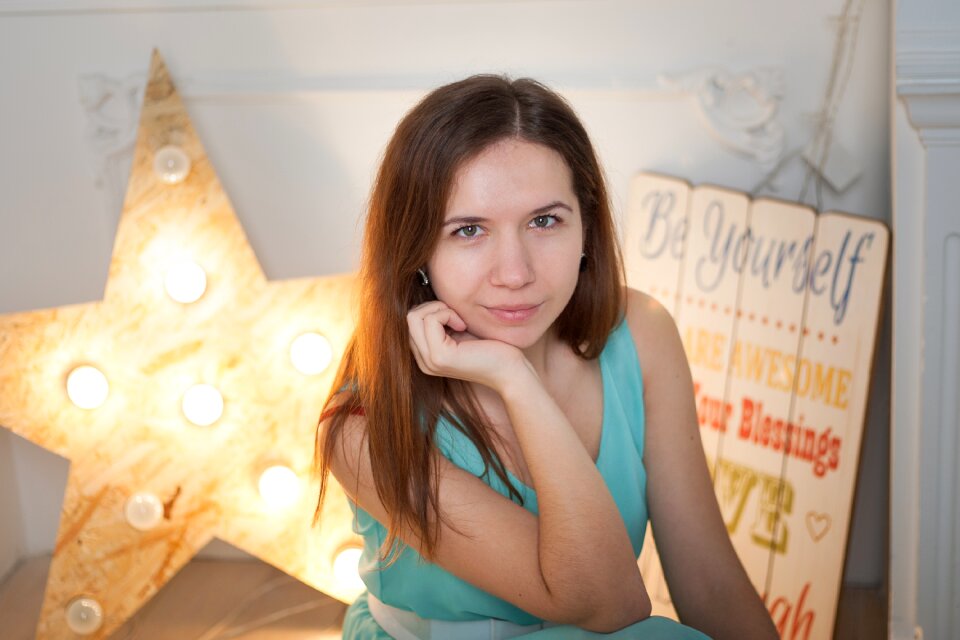 Photoshoot portrait riddle