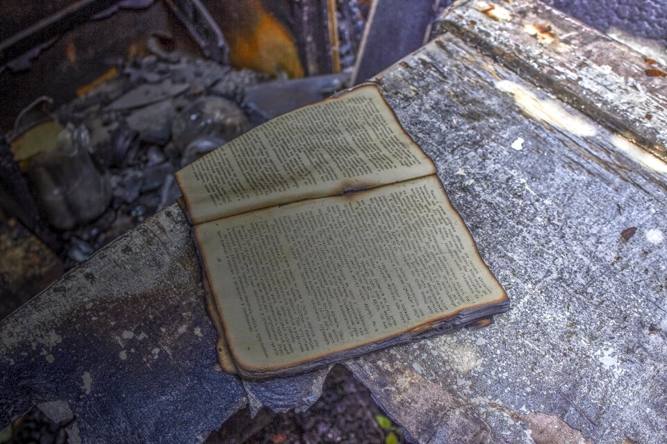 Book the ruins of the russia