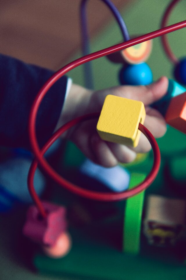 Toy wire box