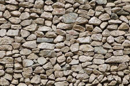 Surface wall damme