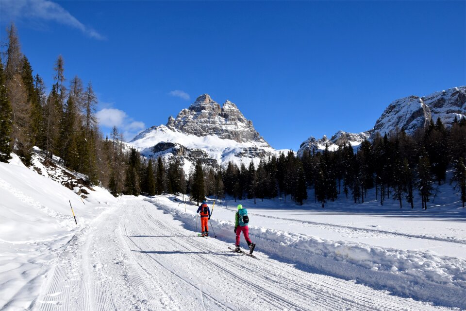 Alpine dolomites lake antorno photo