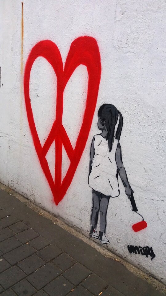 Little girl white brush