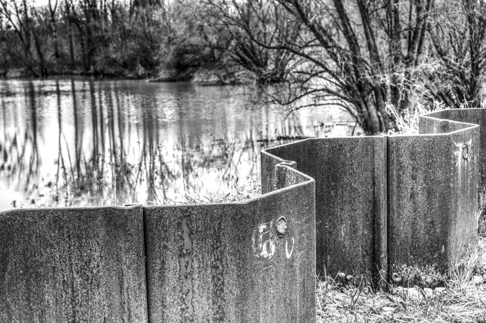 Hold back high water flood protection