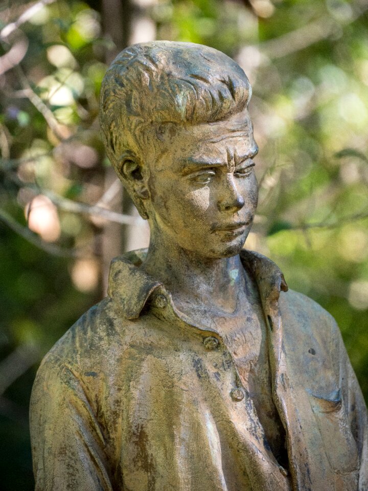 Religion monument child