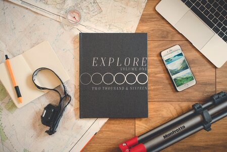 Tripod light book