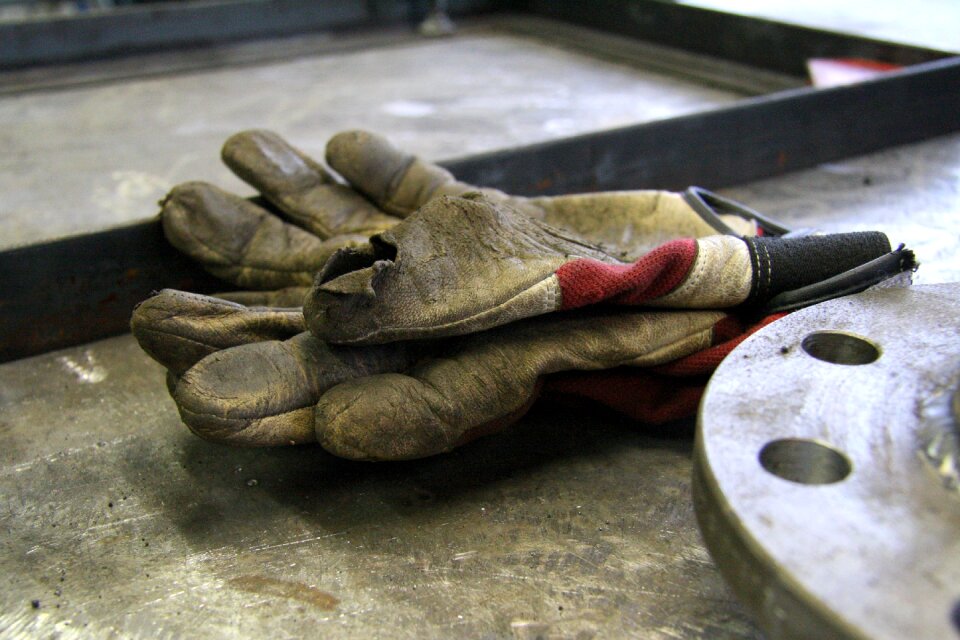 Protection dirty workers