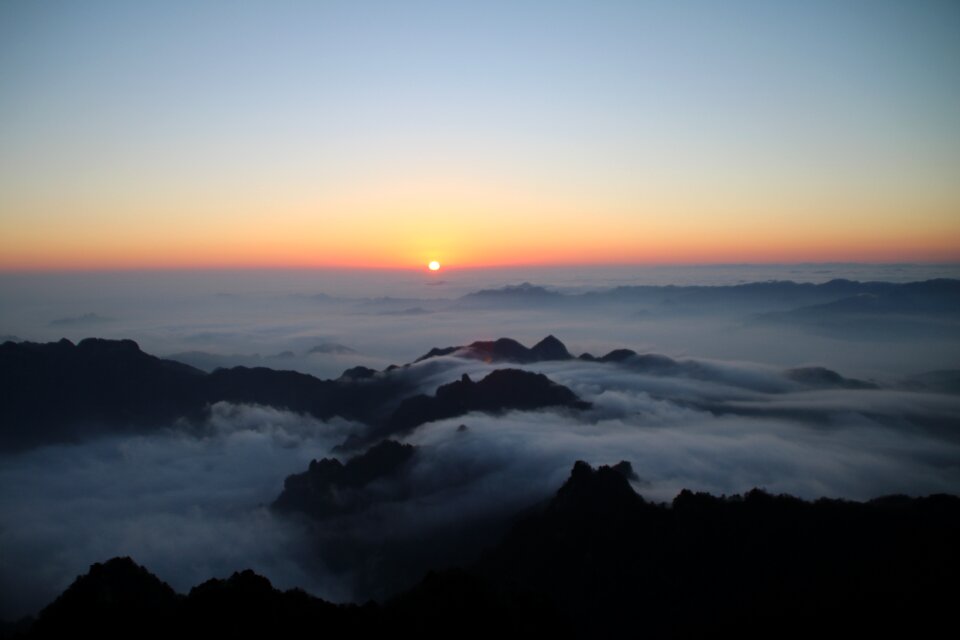 Cloud sea out wudang the golden dome