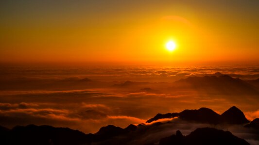 Cloud sea out wudang the golden dome