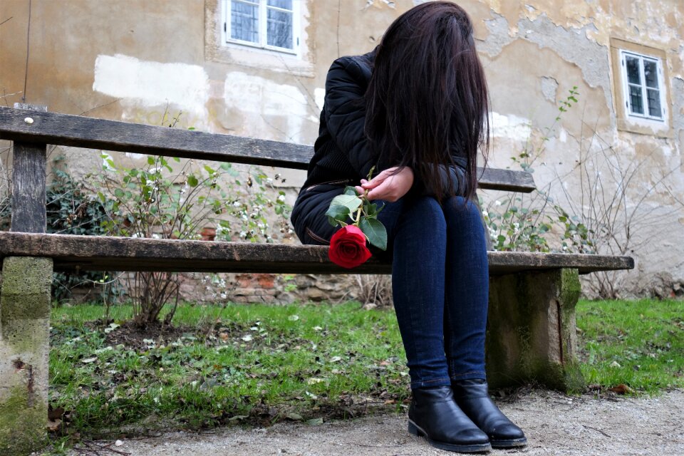 Depressive bench sitting