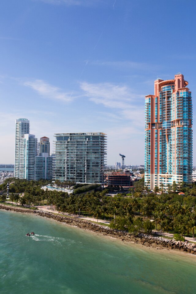 Building miami downtown