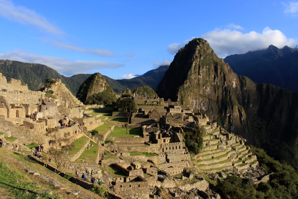 Andes wayna picchu mountains