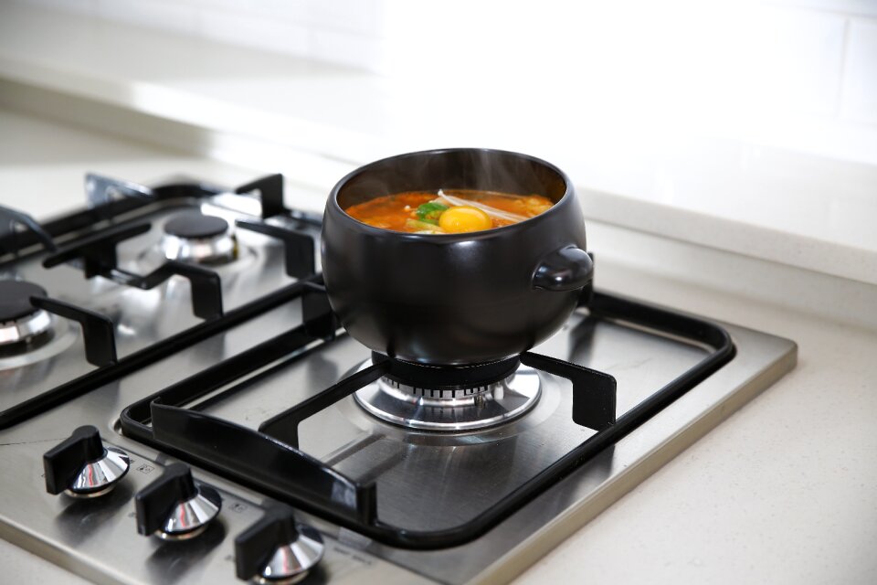 Dining table pot nabe
