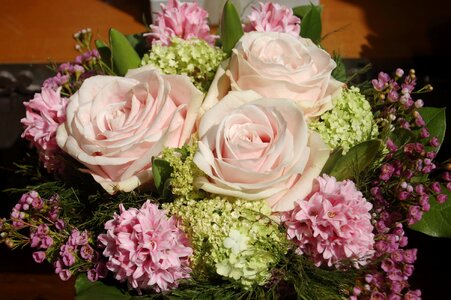 Bouquet de fleurs flower arrangement floral photo
