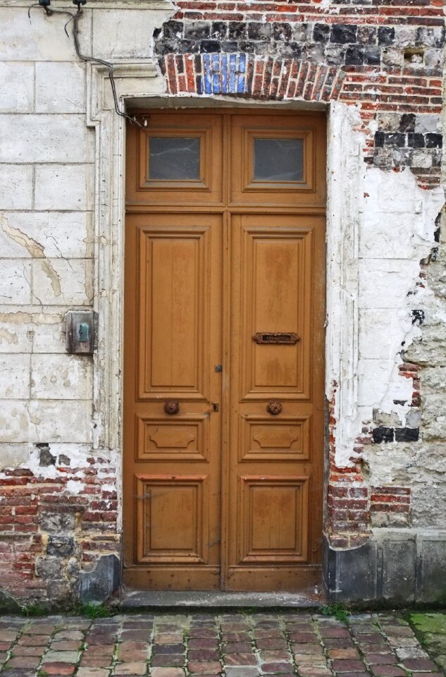 Wood facade stucco