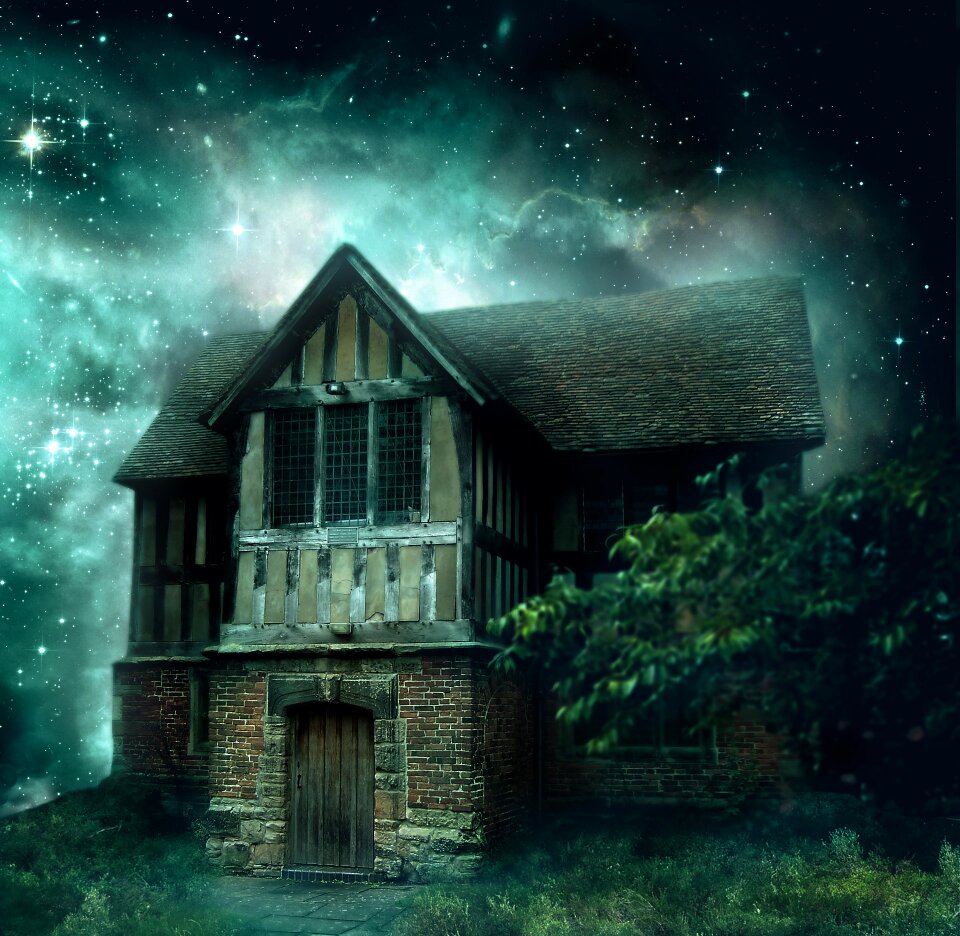 Bungalow building sky