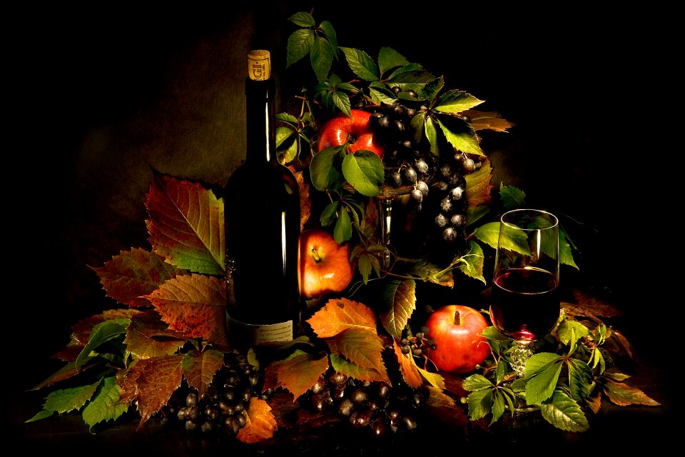 Grapes apples still life