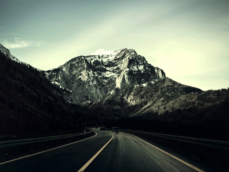 Slope summit peaks