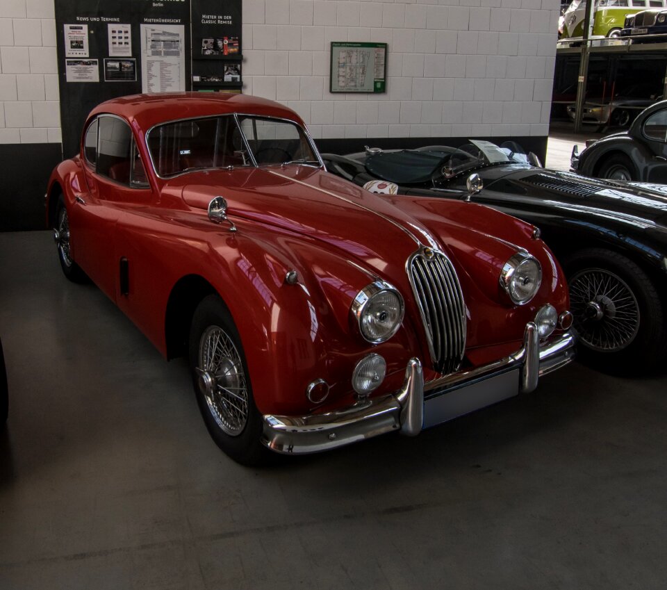 Classic coupe vehicle