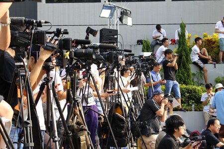 Journalist kong hong