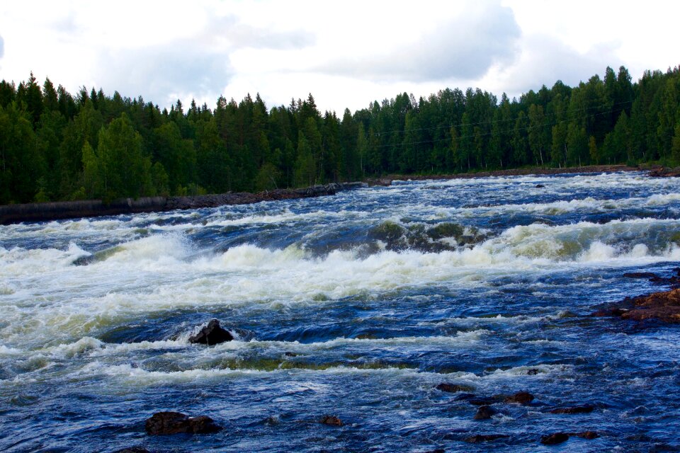Water courses rock cascade