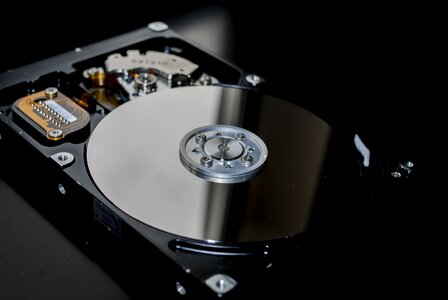 Data lead computer