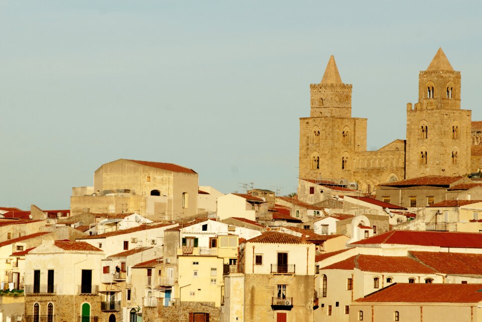 Old outdoors cefalù