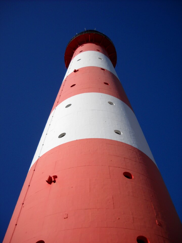 Daymark building coast