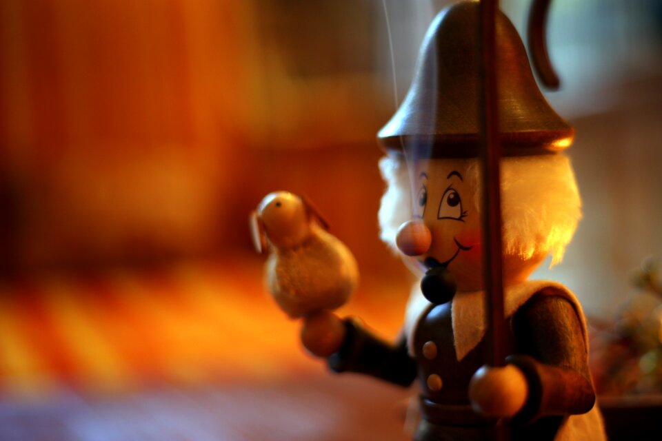 Wood puppet incense