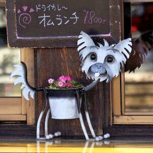 Flower metal planting