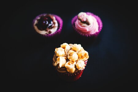 Cupcakes jam berries