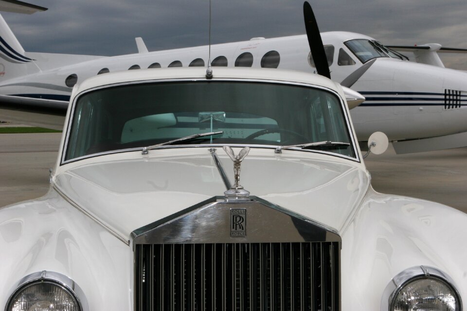 Transportation system classic rolls-royce