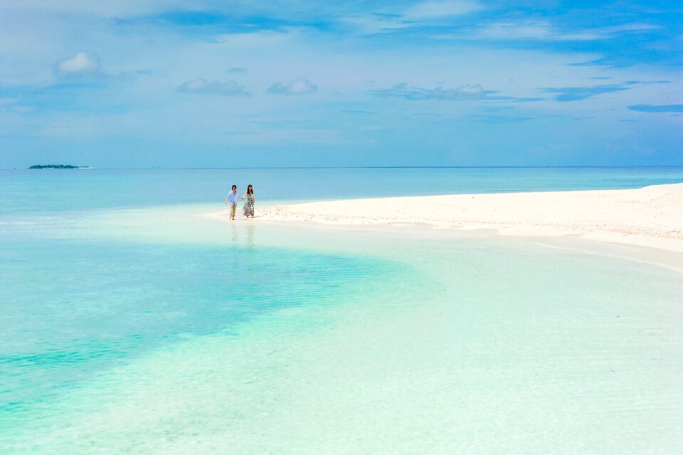 Sand travel romance