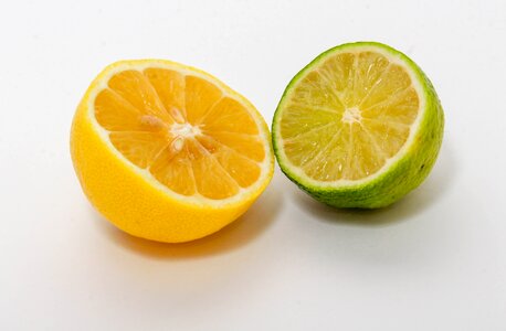 Cut juice lemon photo