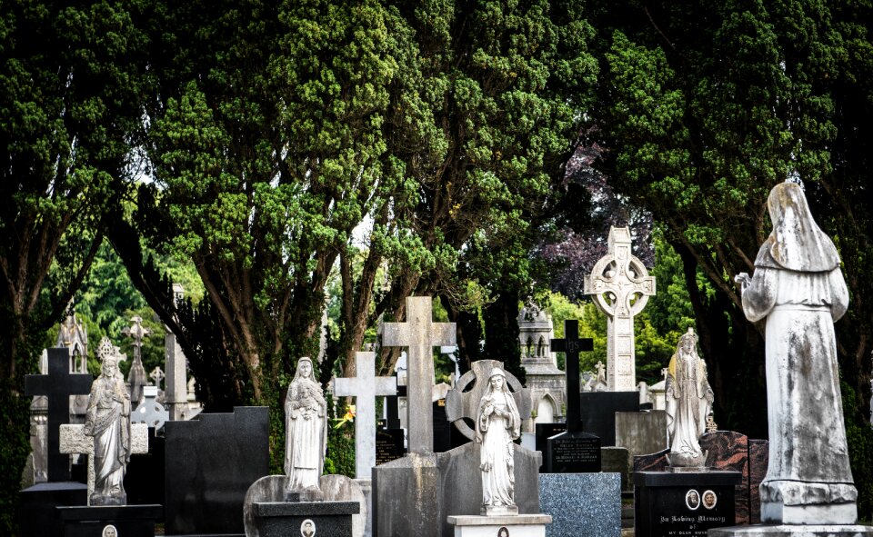 Cemetery cross celtic