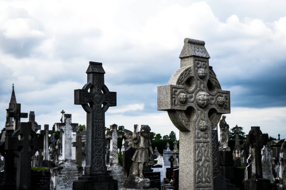 Cemetery cross celtic