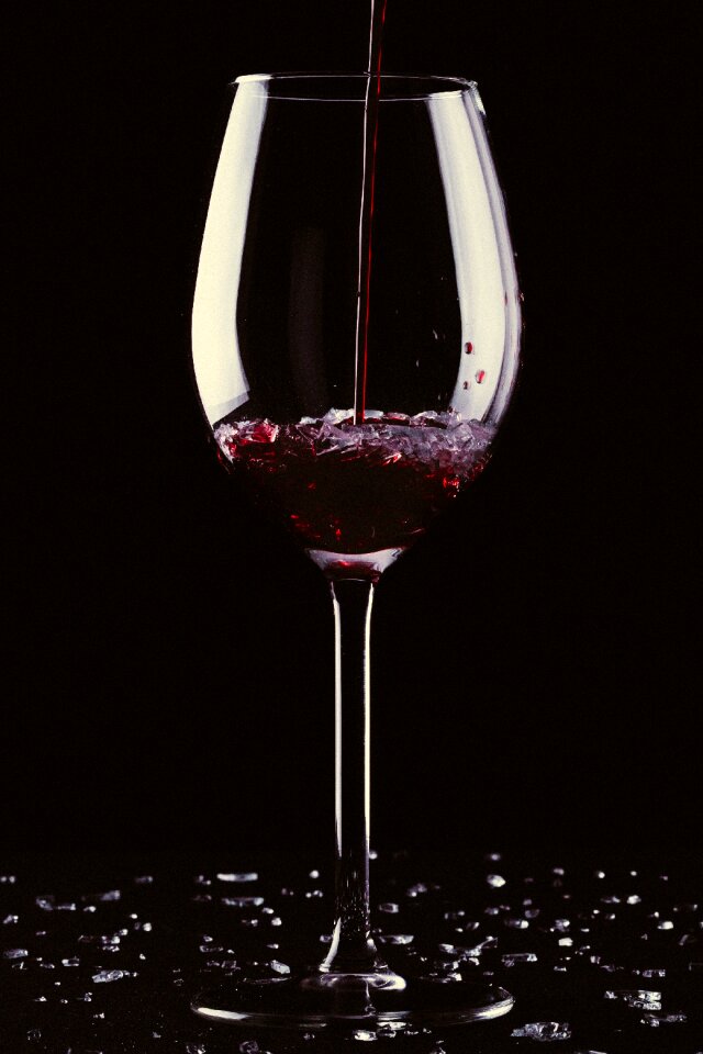 Alcohol beverage restaurant
