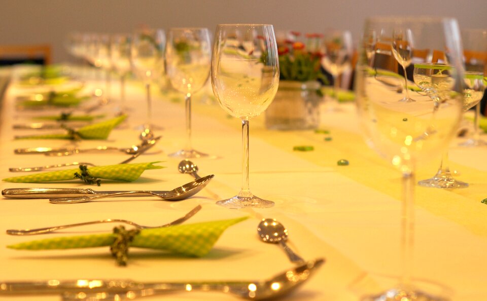 Banquet table board gedeckter table
