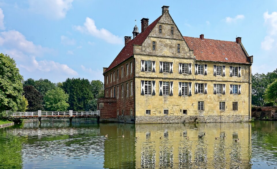 Architecture waters old