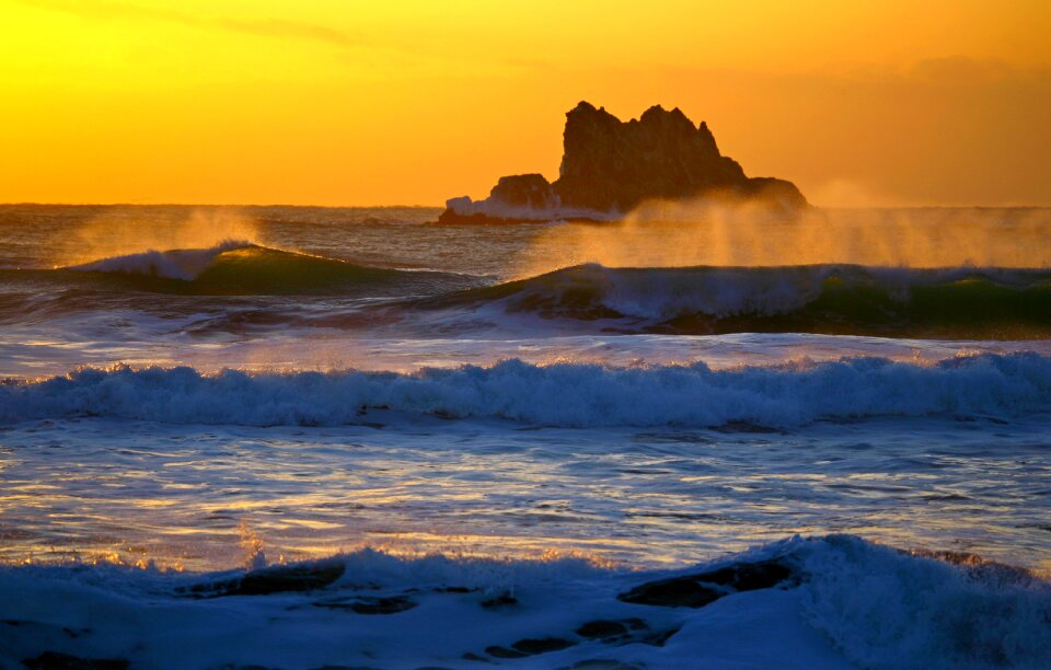 Beach rocks wave