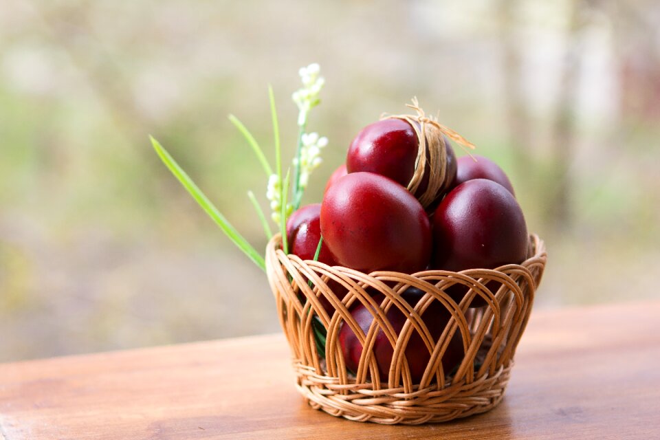 Christ is risen food nature